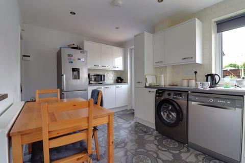 15 Broc Close, Penkridge, Stafford, ST19 5EY