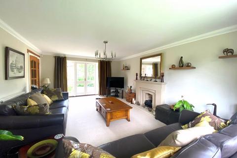 4 bedroom detached house for sale, Hillview Road, South Witham NG33