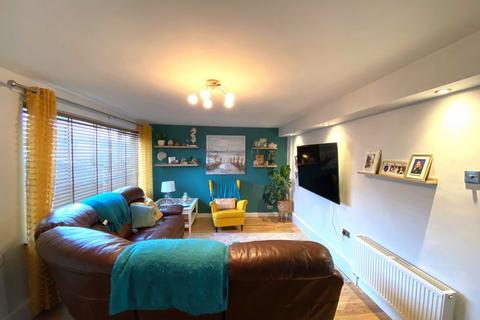 90 Great Close, South Witham, Grantham, NG33 5QJ