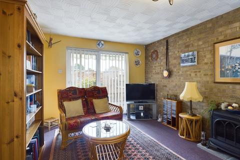 62 Curlew Road, Abbeydale, Gloucester, GL4 4TF