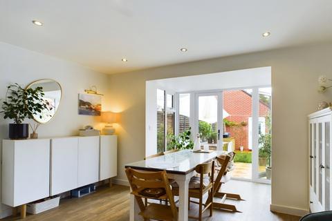 36 Brambling Way, Hardwicke, Gloucester, GL2 4DS
