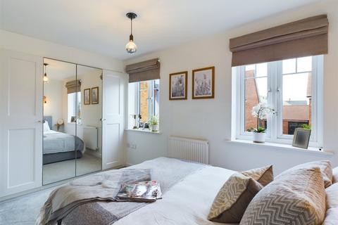 36 Brambling Way, Hardwicke, Gloucester, GL2 4DS