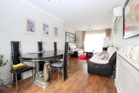 3 bedroom end of terrace house for sale, Tiberius Road, Luton, Bedfordshire, LU3 3QJ
