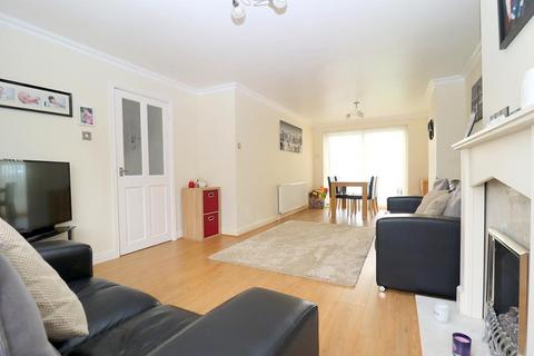 3 bedroom semi-detached house for sale, Grampian Way, Sundon Park, Luton, Bedfordshire, LU3 3HB