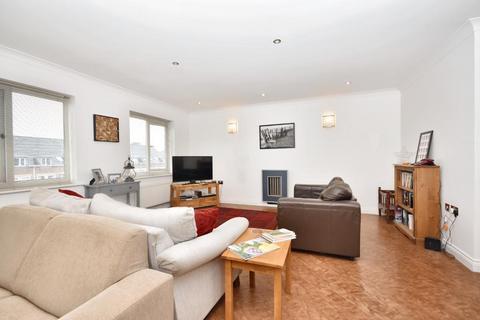 3 Dickens Court, Old Langho, Blackburn, BB6 8HT