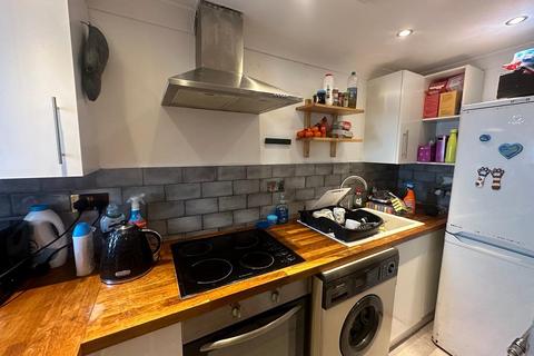 1 bedroom flat to rent, Compton Street, Eastbourne, East Sussex, BN21 4BB