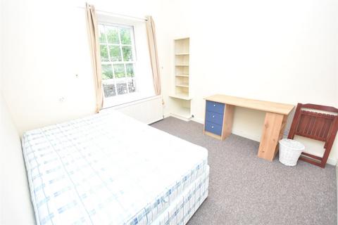 2 bedroom terraced house to rent, College Bounds, Spital, Aberdeen, Aberdeen, AB24