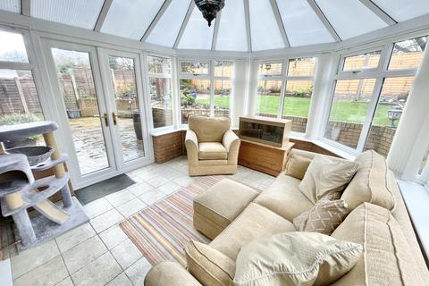 6 Connaught Drive, Thornton-cleveleys, FY5 4FT