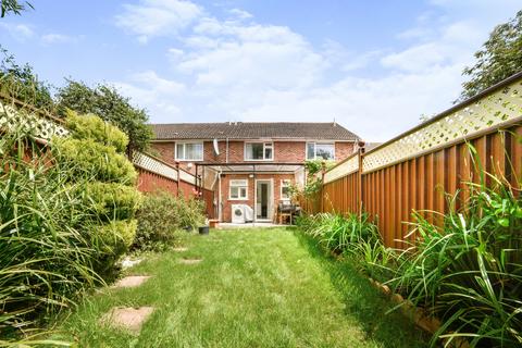 10 Beeton Close, Pinner, HA5 4NZ