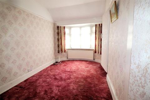 19 Collindale Avenue, Erith, DA8 1EF