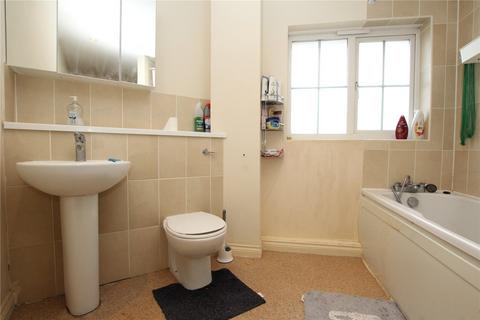 45 Waterside Close, London, SE28 0GT
