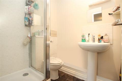 45 Waterside Close, London, SE28 0GT
