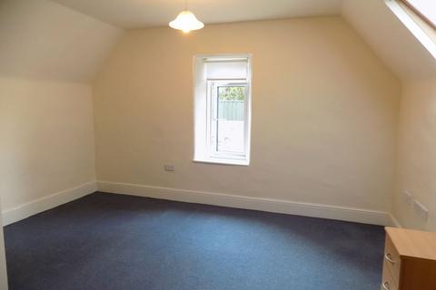Studio to rent, Firswood, Oak Hill Road, Torquay