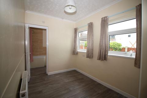 1 bedroom bungalow to rent, London Road, Clacton-on-Sea