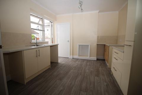 1 bedroom bungalow to rent, London Road, Clacton-on-Sea