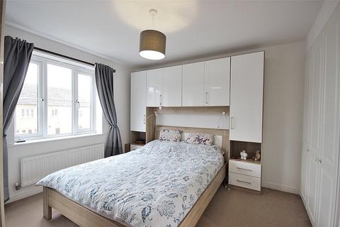 5 bedroom semi-detached house for sale, Russet Close, Bedford, Bedfordshire, MK41