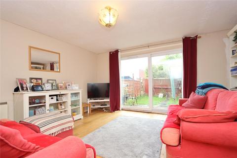 32 Calvards Croft, Greenleys, Milton Keynes, MK12 6AP