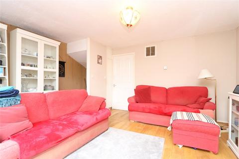32 Calvards Croft, Greenleys, Milton Keynes, MK12 6AP