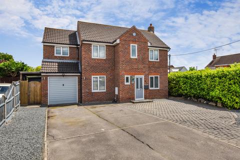 4 bedroom detached house for sale, Mount Pleasant Road, South Woodham Ferrers