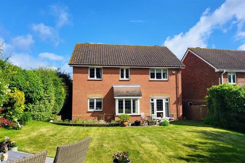 4 bedroom detached house for sale, Saffron Meadow, Standon