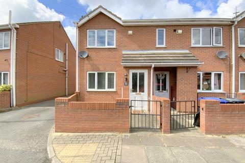 2 bedroom end of terrace house for sale, Bursar Street, Cleethorpes