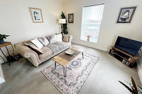 2 bedroom flat for sale, Knoll Street, Cleethorpes, N.E. Lincs, DN35 8LL