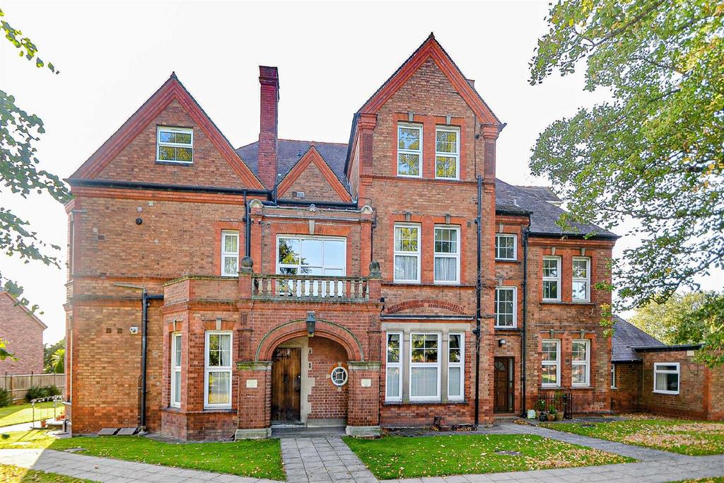 Sutton Road, Shrewsbury Studio to rent £495 pcm (£114 pw)