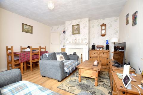 3 bedroom semi-detached house for sale, Landseer Mount, Leeds, West Yorkshire