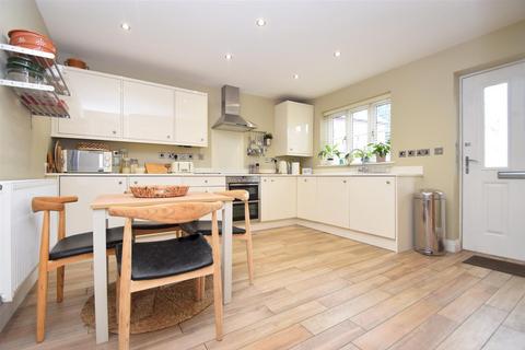 3 bedroom semi-detached house for sale, Besford Gardens, Shrewsbury