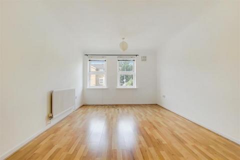 1 bedroom flat to rent, Cedar Court, 54 Valmar Road, SE5 9NH