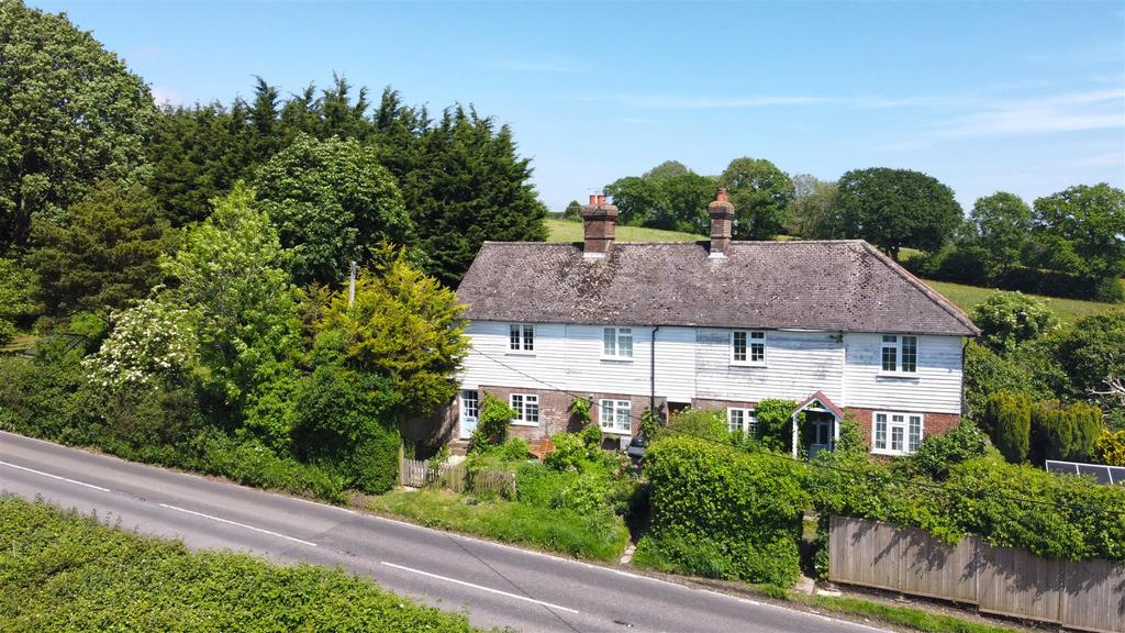 Brede Hill, Brede 2 bed end of terrace house for sale £300,000