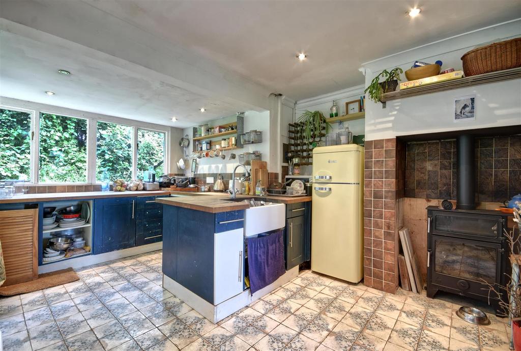 Kitchen / dining room
