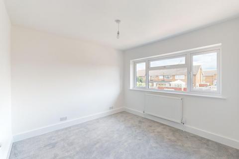 122 Marling Way, Gravesend, DA12 4RE