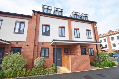 3 bedroom townhouse for sale, St. Michaels Street, Shrewsbury