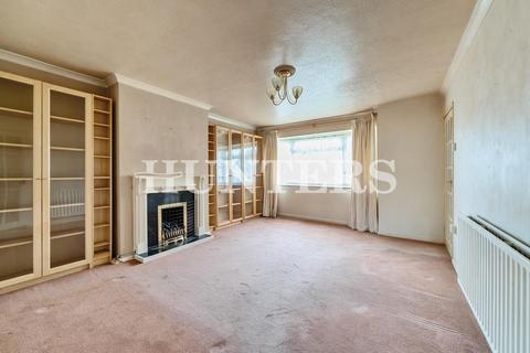3 bedroom end of terrace house for sale, Rook Close, Hornchurch