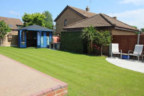 4 bedroom detached house for sale, Foxglove Close, Thornbury, Bristol