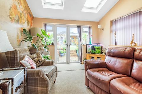3 bedroom semi-detached house for sale, Woodhill View, Wetherby