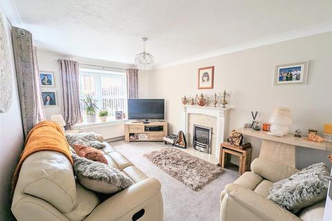 3 bedroom detached house for sale, Winstanley Drive, Newark