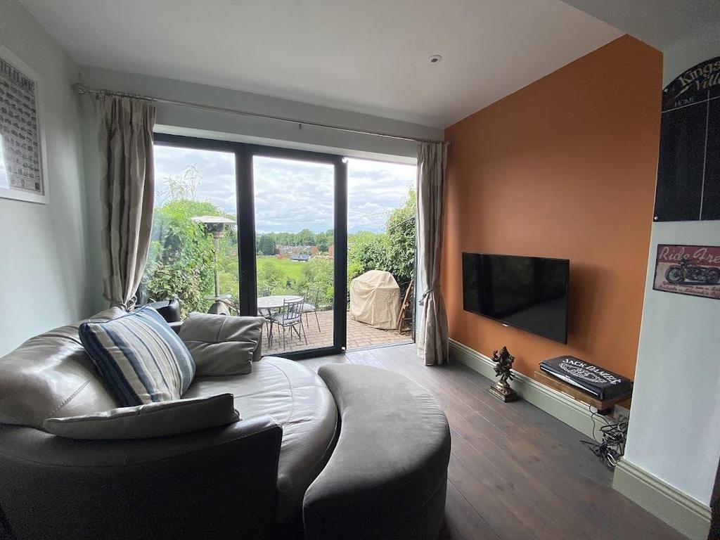 Extended sitting area