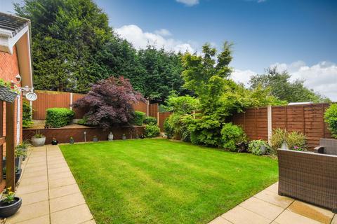 3 bedroom detached house for sale, 17 Cherrydale Court, Dudley