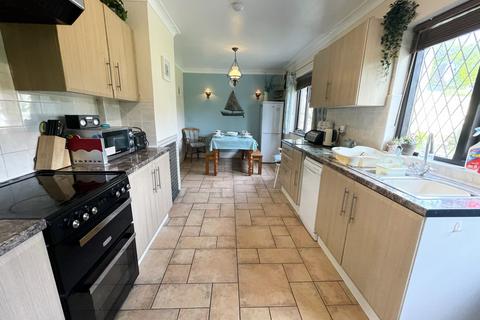 5 bedroom link detached house for sale, Summerhill, Amroth, Narberth, Pembrokeshire, SA67