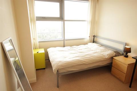 2 bedroom flat to rent, Echo 131 Echo Building, West Wear Street, Sunderland