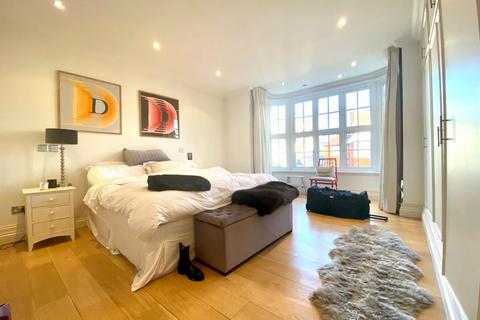 2 bedroom flat to rent, Cavendish House, Wellington Road, London