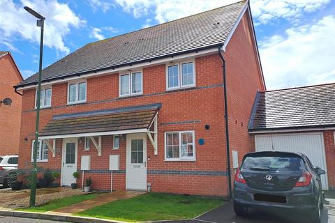 4 Challen Vale, Littlehampton, BN17 7BZ