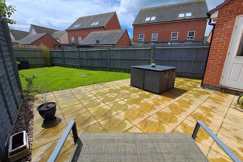 4 Challen Vale, Littlehampton, BN17 7BZ
