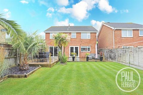 45 Elmdale Drive, Carlton Colville, Lowestoft, NR33 8NB