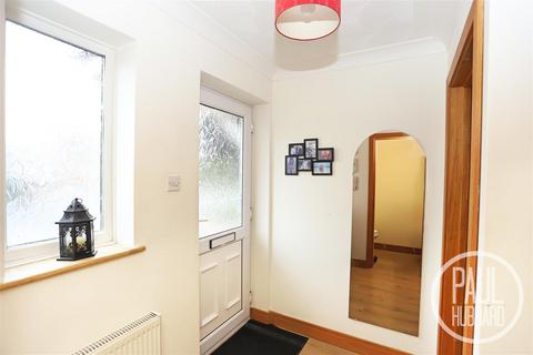 45 Elmdale Drive, Carlton Colville, Lowestoft, NR33 8NB