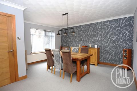45 Elmdale Drive, Carlton Colville, Lowestoft, NR33 8NB