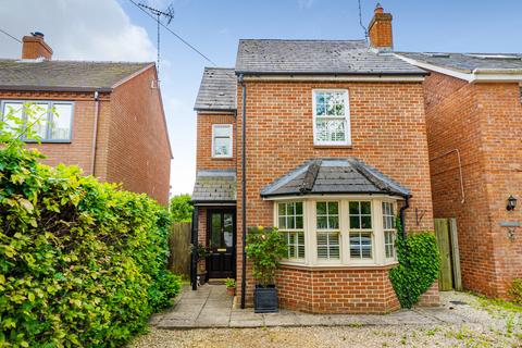 3 bedroom detached house for sale, Broad Street, Uffington, Faringdon, Oxfordshire, SN7