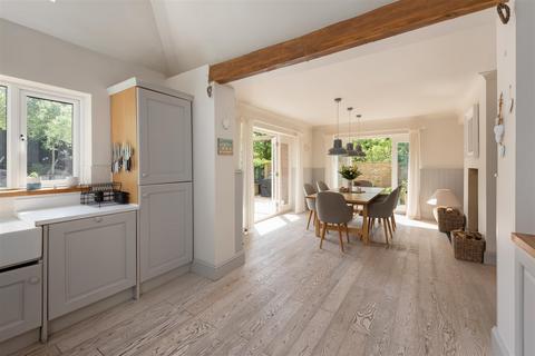 59 Castle Road, Whitstable, CT5 2ED